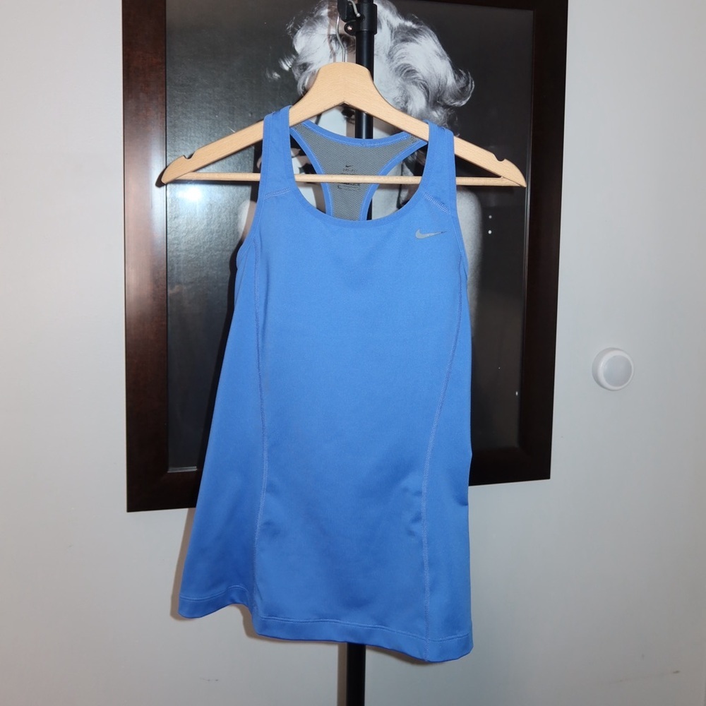 Nike Dri Fit Lean Athletic Running Built In Bra Tank Top Sz small P
